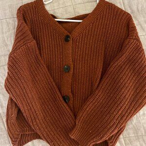 XS Scalloped Cropped Cardigan